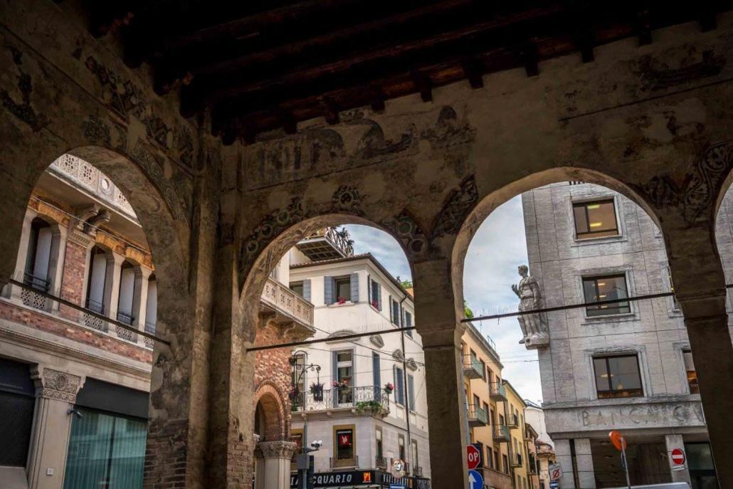 Holiday Treviso Suite Venezia エクステリア 写真