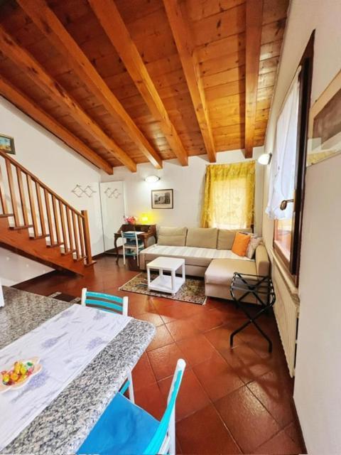 Holiday Treviso Suite Venezia エクステリア 写真